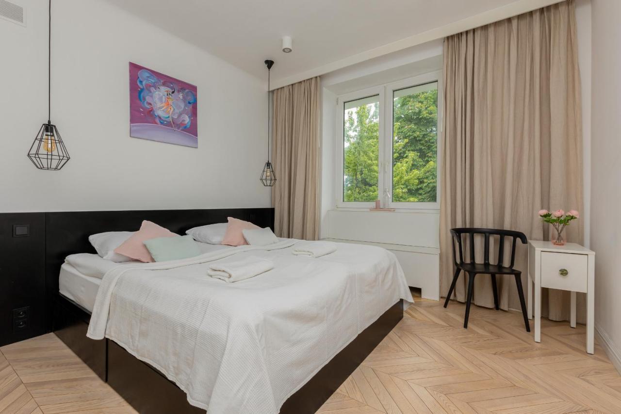 Trendy Apartment Marszalkowska With City View Near Ogrod Saski By Noclegi Renters Warsaw Exterior photo